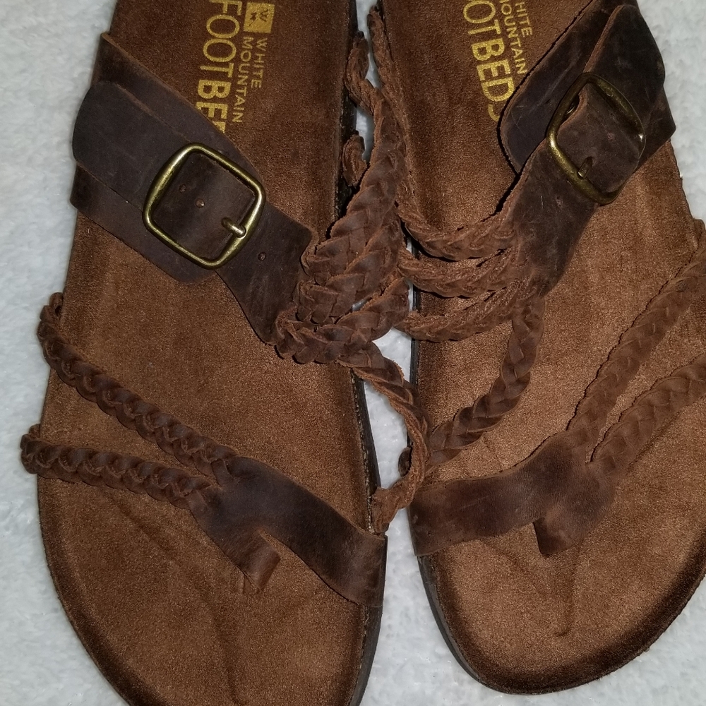 Womens size 7 footbed Sandals